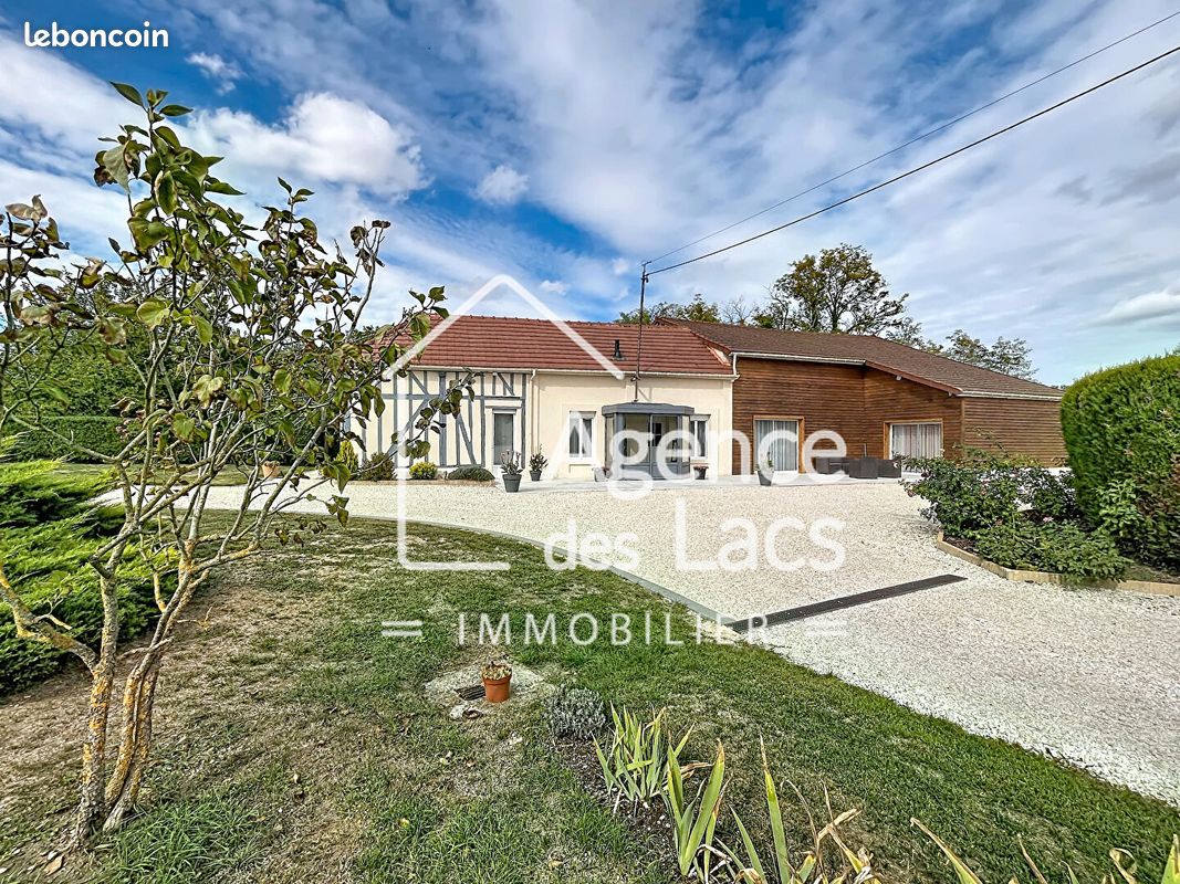 Maison 8 pièces 224 m² · à Blaincourt-sur-Aube · 224 m² · 307 000 €