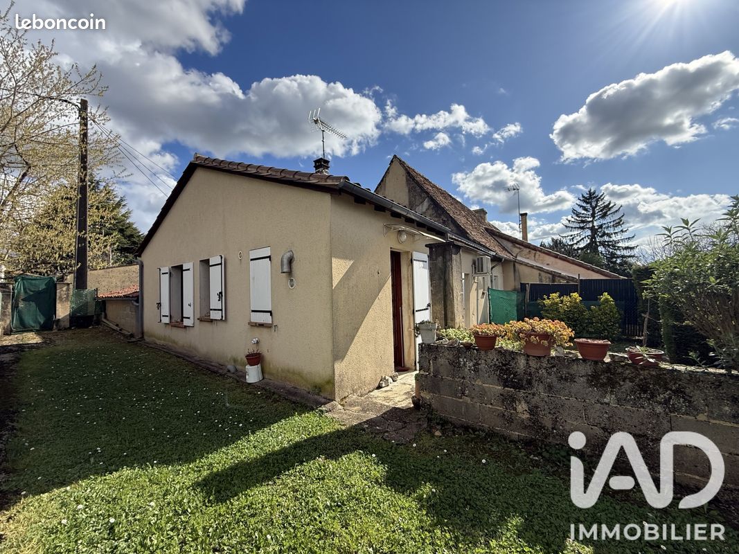 Maison 3 pièces 54 m² · à Faux-en-Périgord · 54 m² · 79 900 €