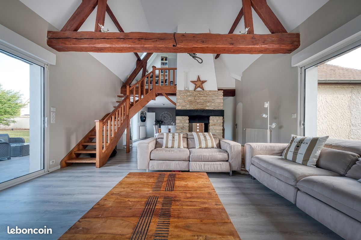 Maison 6 pièces 160 m² · à Saulx-Marchais · 160 m² · 536 000 €