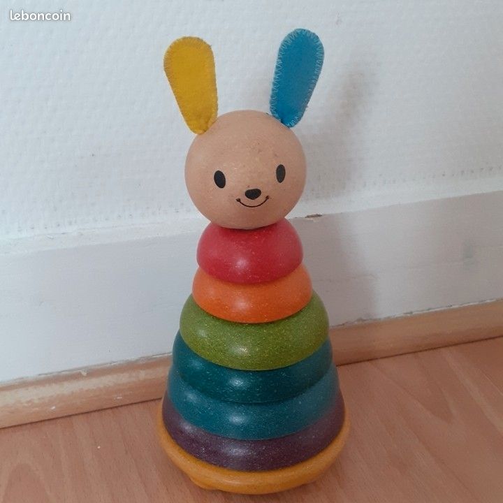 Lapin avec anneaux à empiler en bois (image 1)