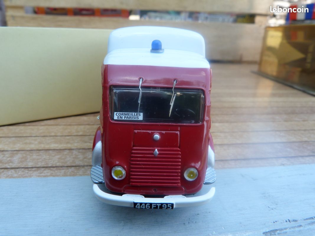 RENAULT 1000 Kg CHICORéeE WILLIOT CORGI EX70535 1:43