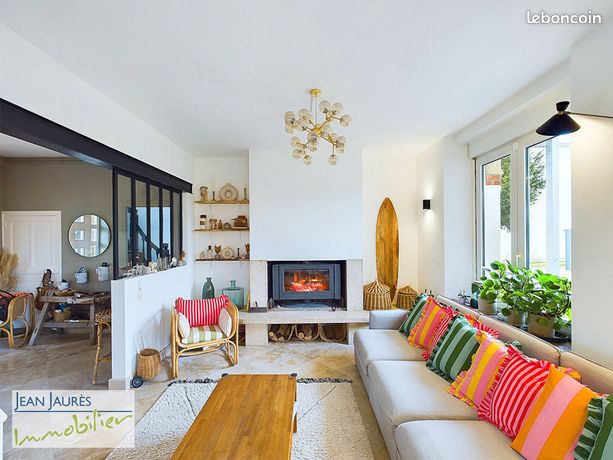 Maison 12 pièces 325 m²