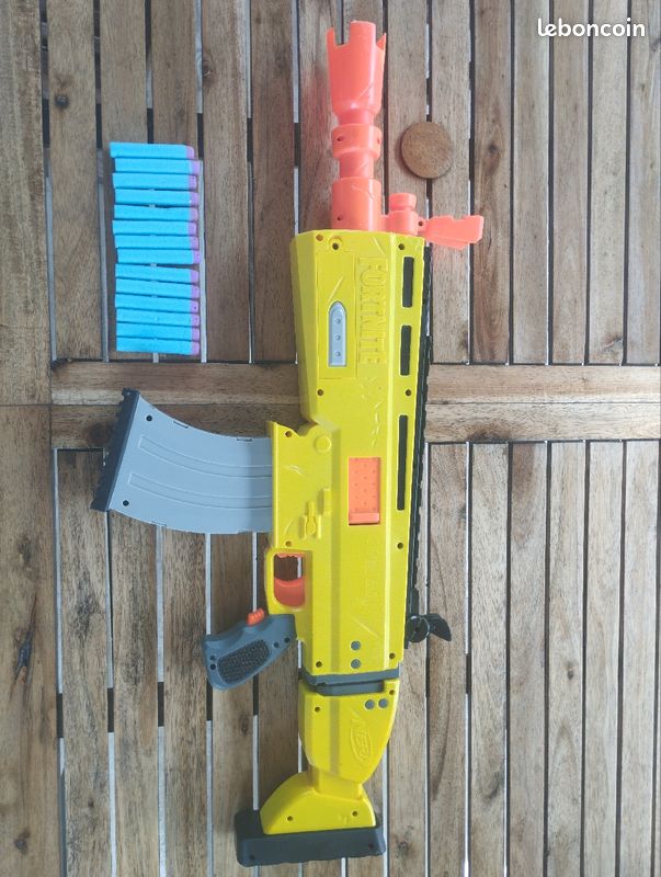 Nerf Électrique Fortnite Scar Jaune (image 1)