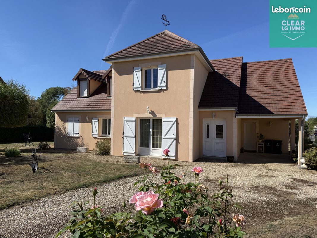 Maison 7 pièces 171 m² · à Henrichemont · 171 m² · 221 000 €