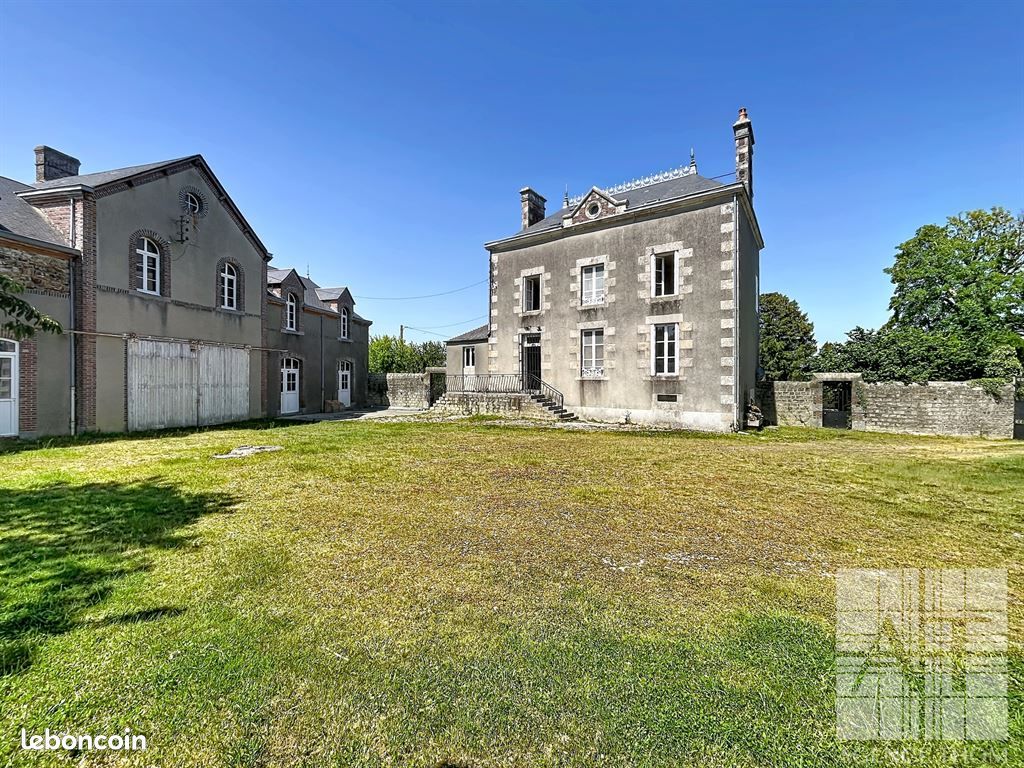 Propriété 10 pièces 219 m² (image 2)