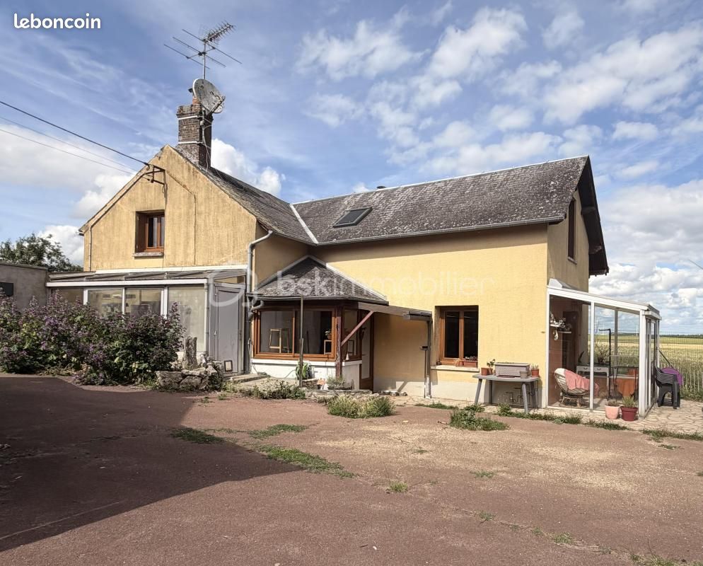 Maison 4 pièces 130 m² · à Greneville-en-Beauce · 130 m² · 206 000 €