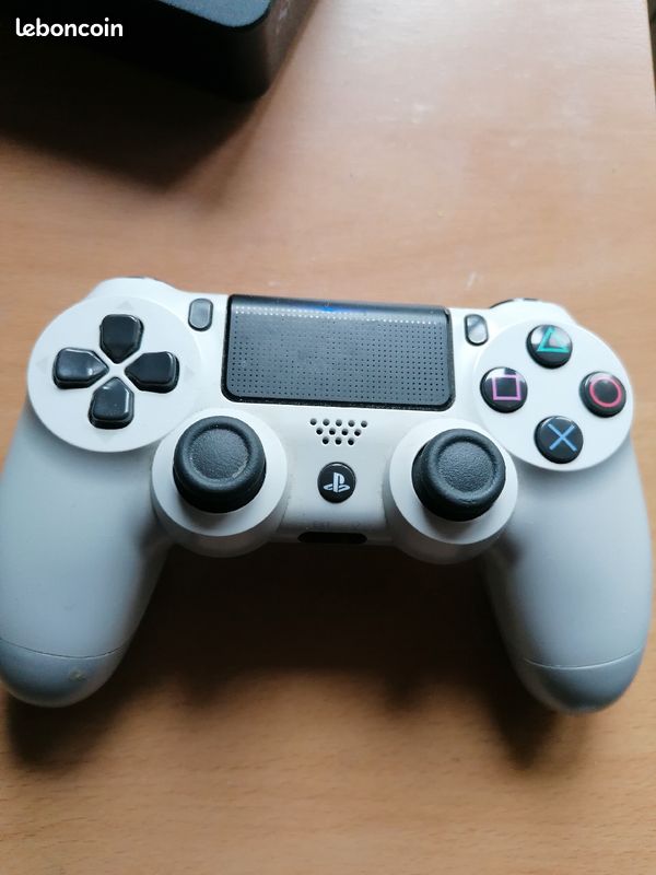 Ps4 pro + manette + câble +casque vr + 12 jeux (image 7)