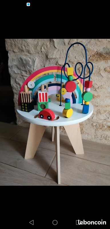 Table d'éveil en bois (image 1)