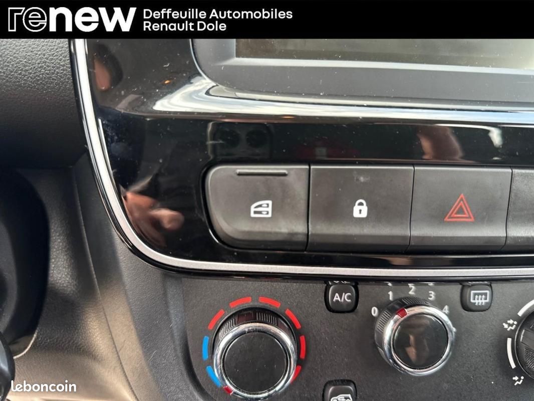 Dacia Spring Expression (image 9)