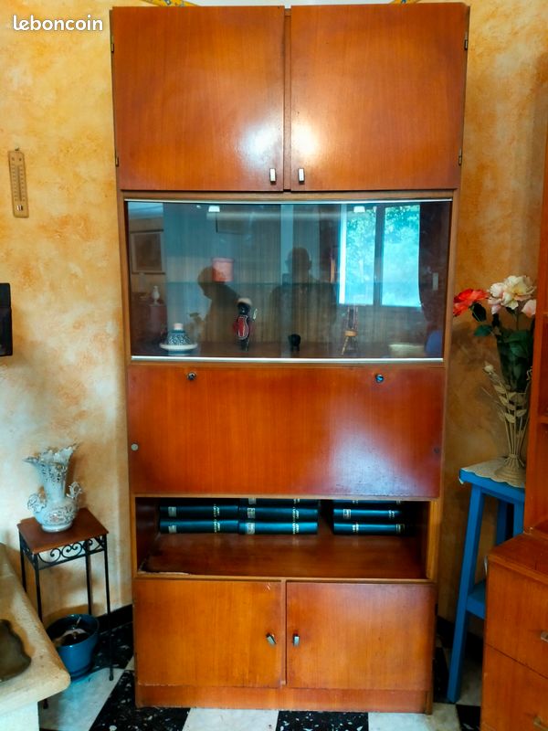 Vitrine bureau (image 1)