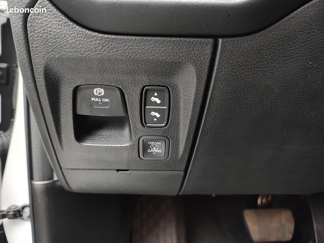 Dodge ram 1500 crew limited night edition rambox hayon multi (image 28)