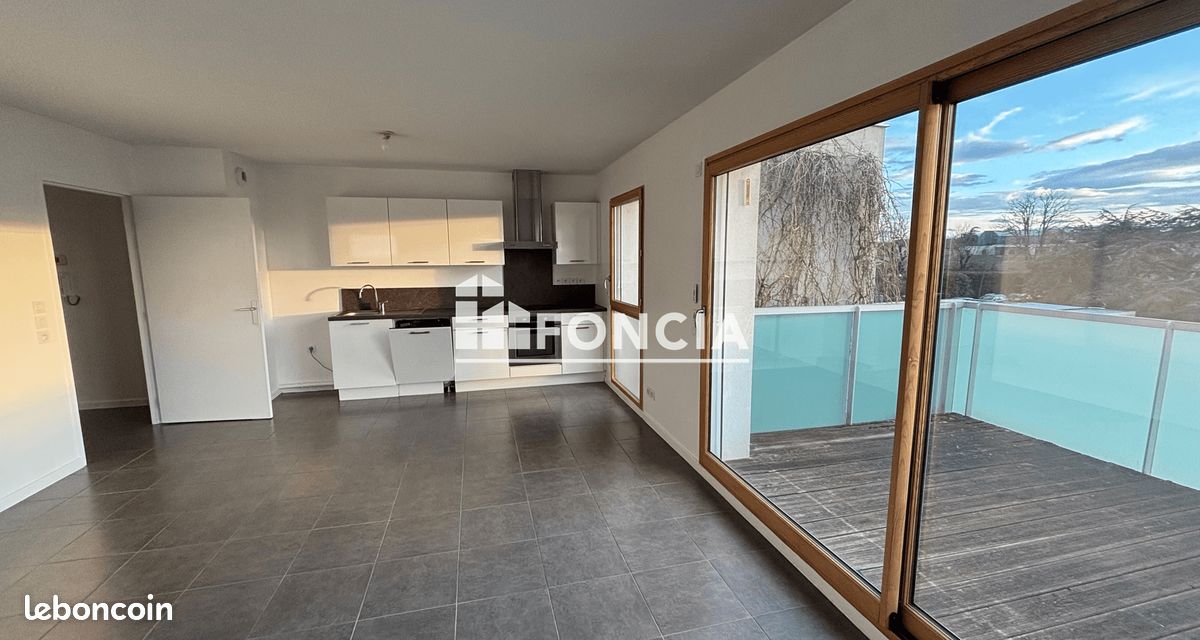 Appartement 3 pièces 65 m² · à La Tour-de-Salvagny · 65 m² · 1 175 €
