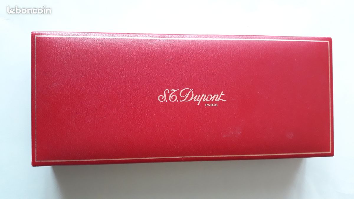 Stylo Plume S.T. Dupont Montparnasse XL Laque De Chine Rouge - Plume En Or, Finition Alvéoles