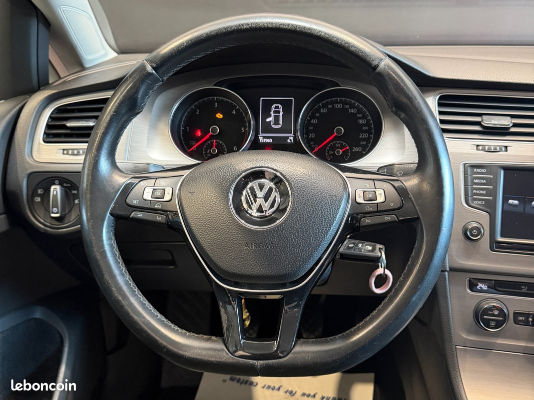 VOLKSWAGEN GOLF 1.6 TDI 110 FAP Lounge (image 10)