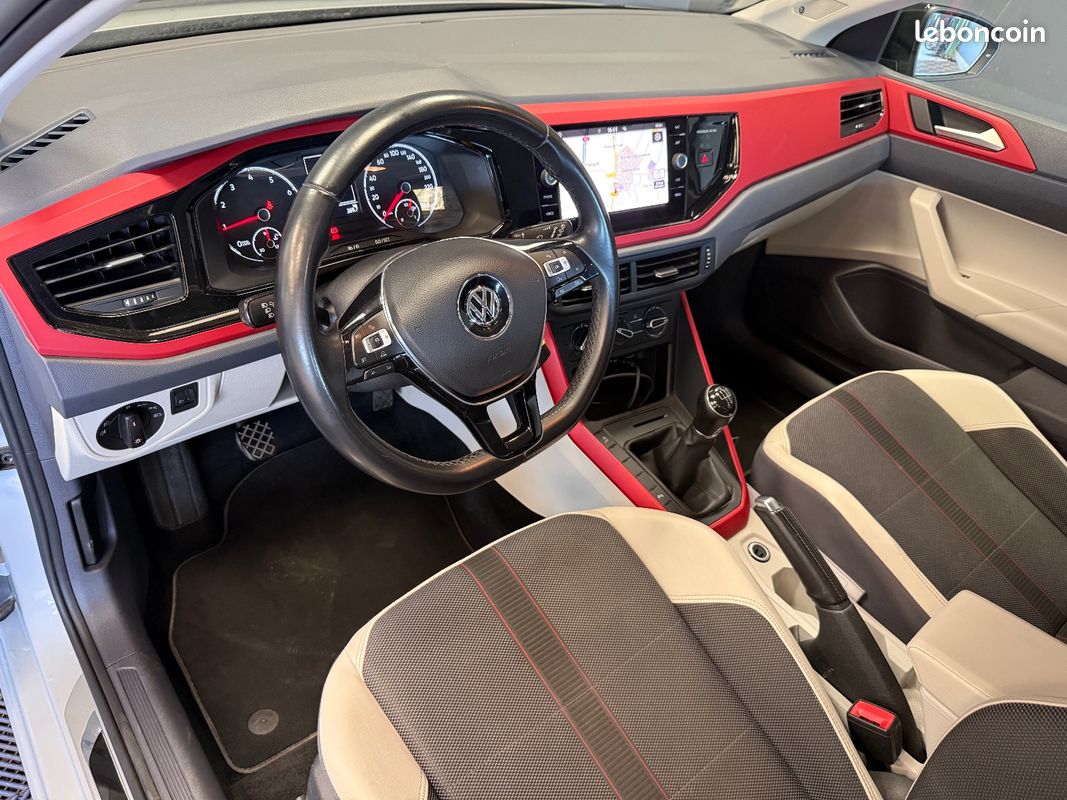 VOLKSWAGEN POLO 1.0 TSI 95 CH SS First Edition BEATS AUDIO (image 7)