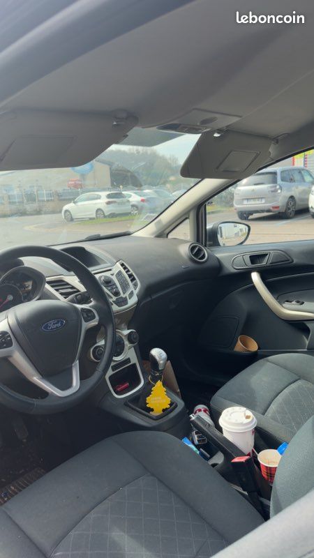 Ford fiesta (image 3)