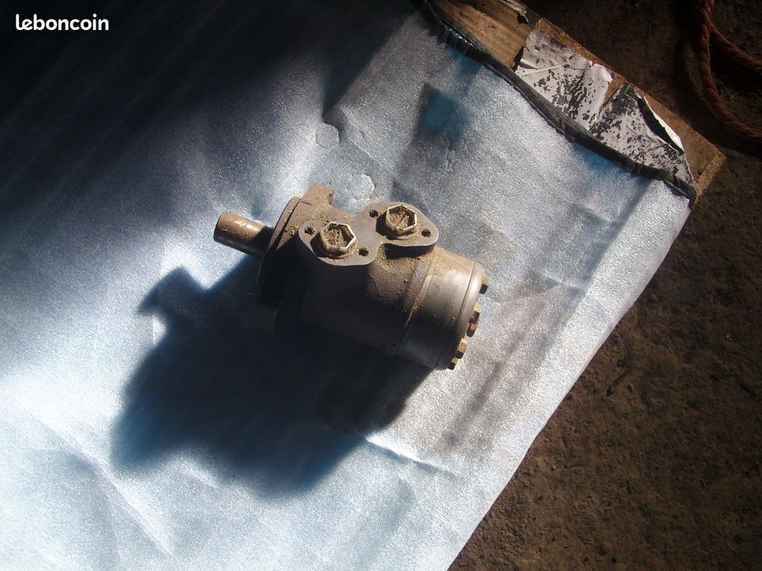 A vendre moteur hydraulique danfos (image 3)