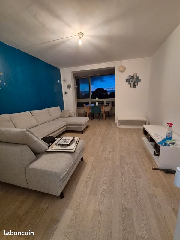 Appartement 3 pièces 67 m² · à Villeneuve-le-Roi · 67 m² · 1 100 €/mois