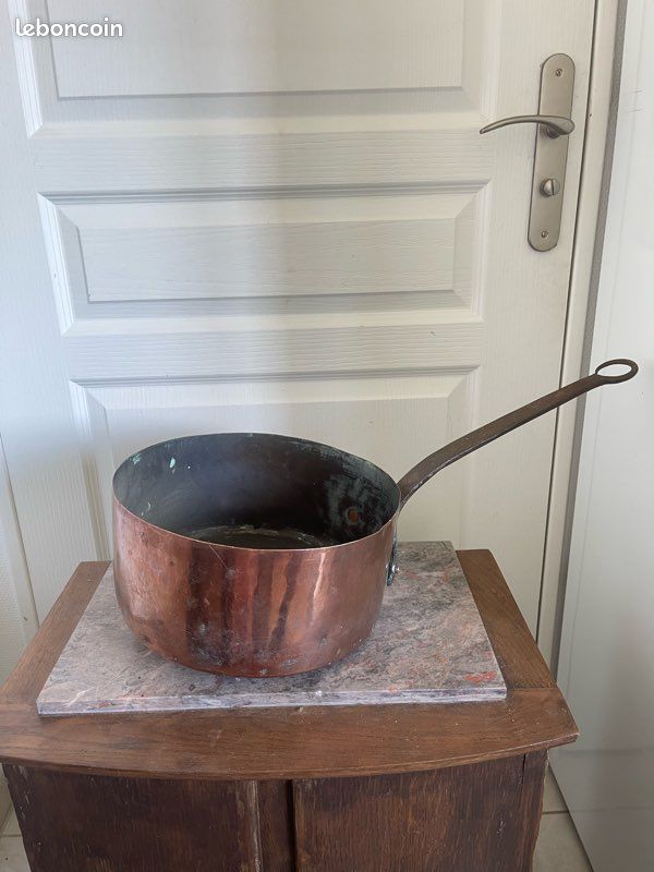 Ancienne Casserole En Cuivre étamé 20 Cm Avec Manche En Fer Forgé