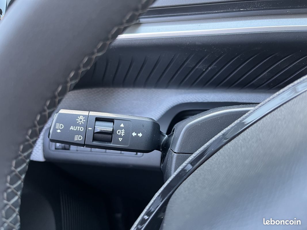 Citroen C3 1.2 TURBO 100CH MAX (image 28)