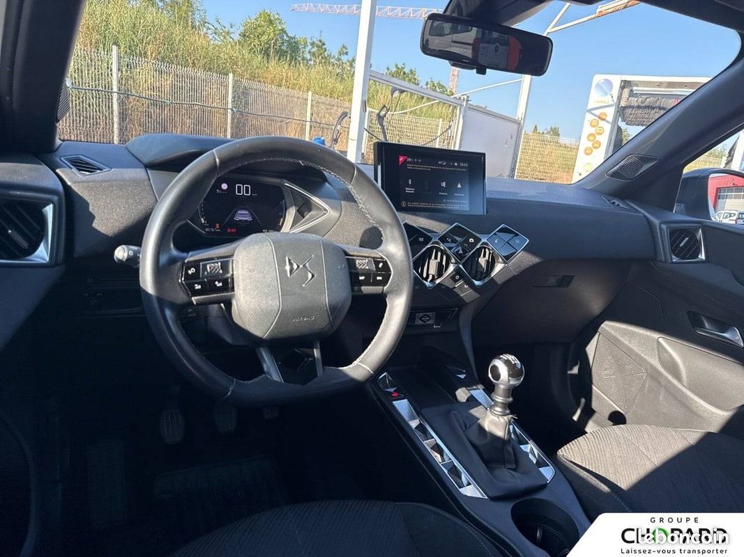 DS DS 3 Crossback PureTech 100 S&S BVM6 Business (image 10)
