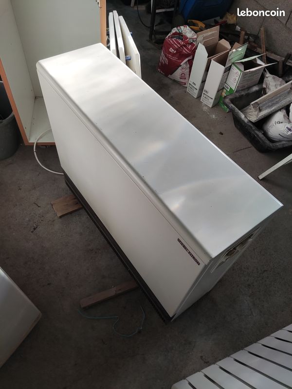 Vend radiateur a accumulation Stiebel Eltron (image 1)