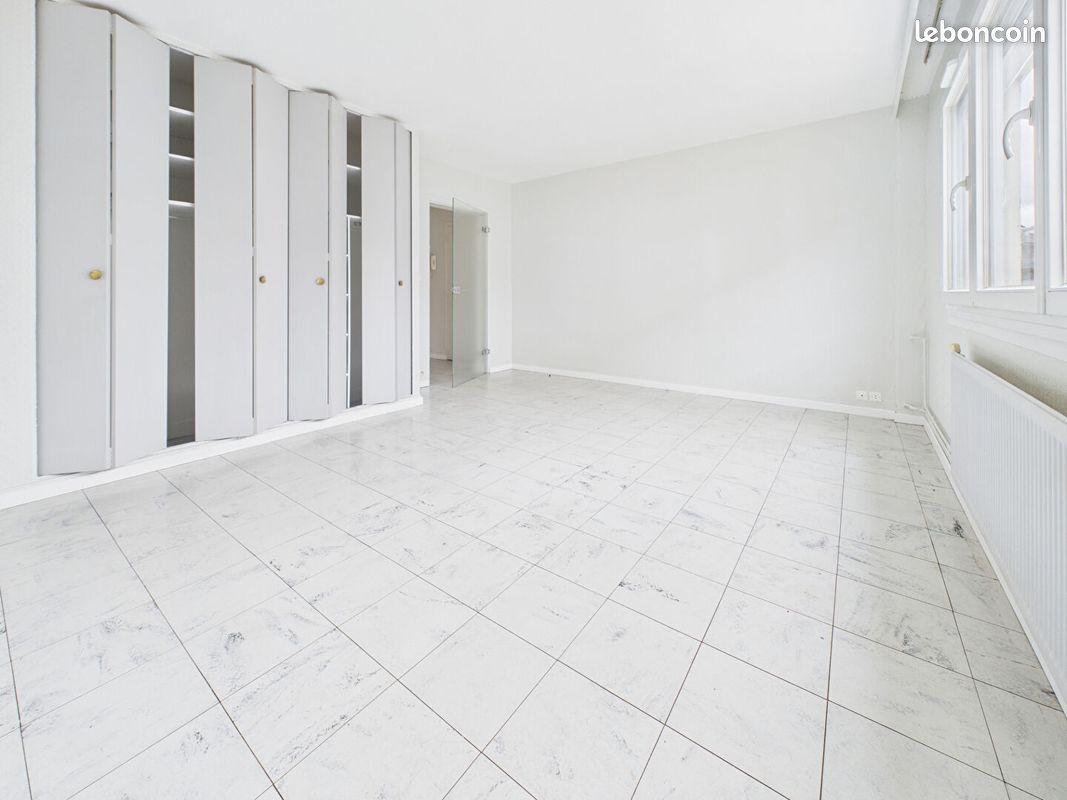 Appartement 2 pièces 48 m² · à Elbeuf · 48 m² · 51 000 €