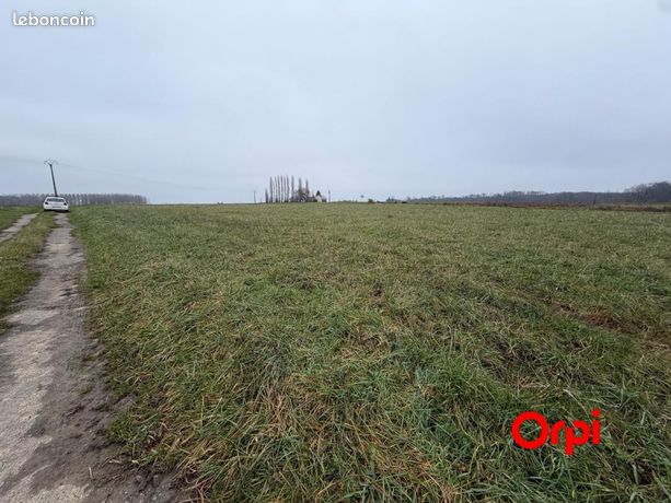 Terrain 2 068 m² Beuvardes