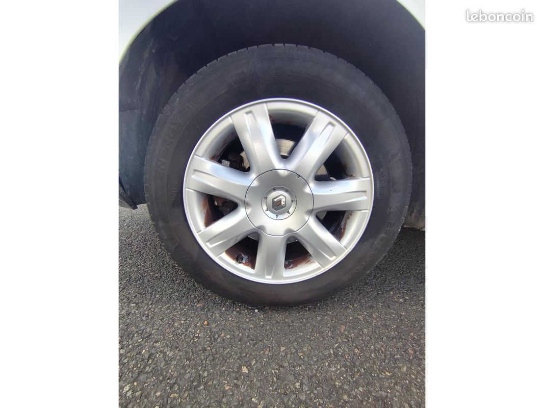 RENAULT LAGUNA 1.5 dCi - 110 III BERLINE Authentique PHASE 1 (image 28)