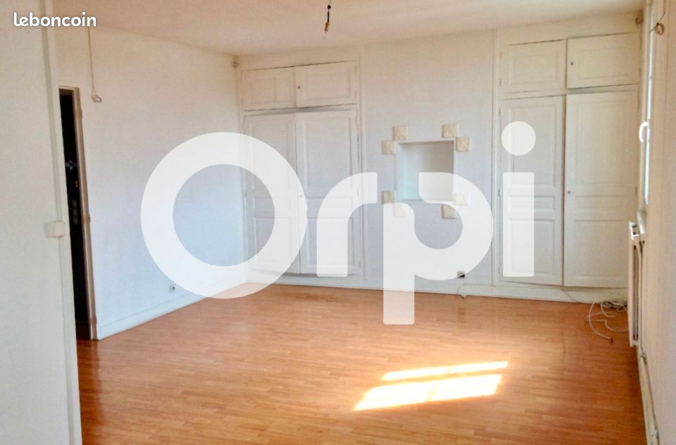 Appartement 2 pièces 48 m² · à Le Plessis-Belleville · 48 m² · 703 €
