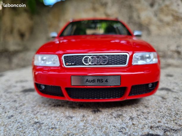 Audi RS4 B5 avant Otto 1/18 - Collection