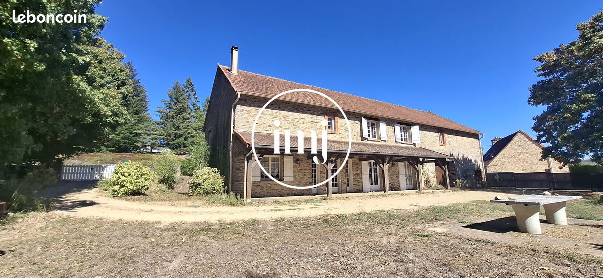 Maison 6 pièces 269 m² · à Saint-Yrieix-la-Perche · 269 m² · 225 750 €