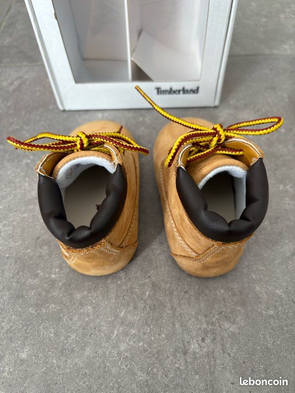 Coffret chaussures souples Timberland et bonnet (image 5)