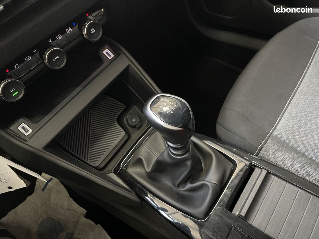 Citroën C4 (3) BlueHDi 110 BVM6 Feel Pack Business (image 18)