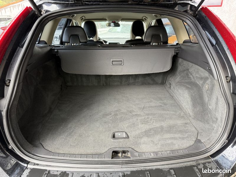 Volvo XC60 D3 163CH DRIVE R-DESIGN (image 13)