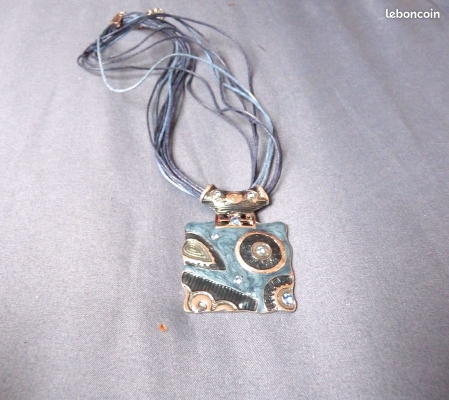 Sautoir bleu, collier coquillage bleu (image 6)