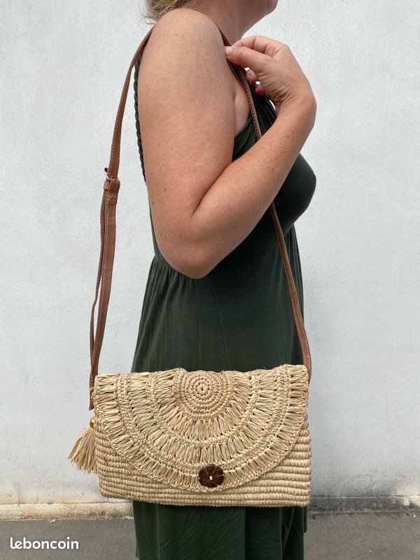 Joli sac / pochette en raphia artisanat malgache neuf (image 1)