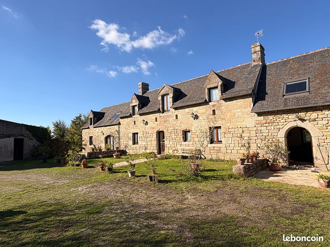Maison 11 pièces 211 m² · à Combrit · 211 m² · 577 540 €