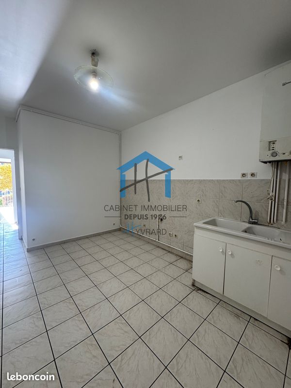 Appartement 2 pièces 52 m² · à Rive-de-Gier · 52 m² · 475 €/mois