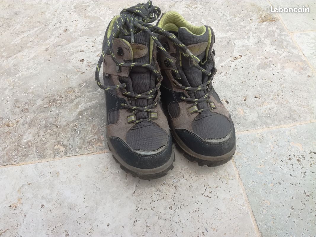 Chaussures randonnées 32 (image 1)