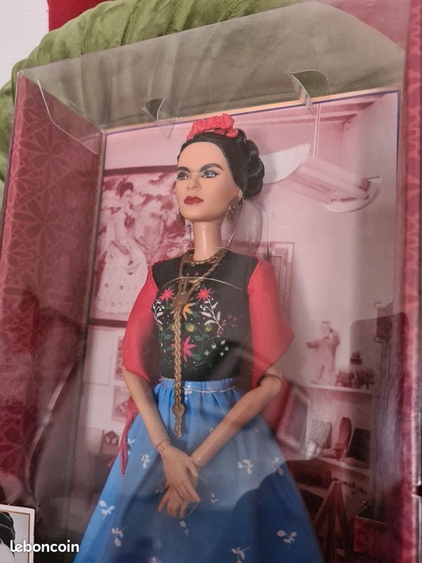 Barbie Mattel Inspiring women series Frida Kahlo doll 2018