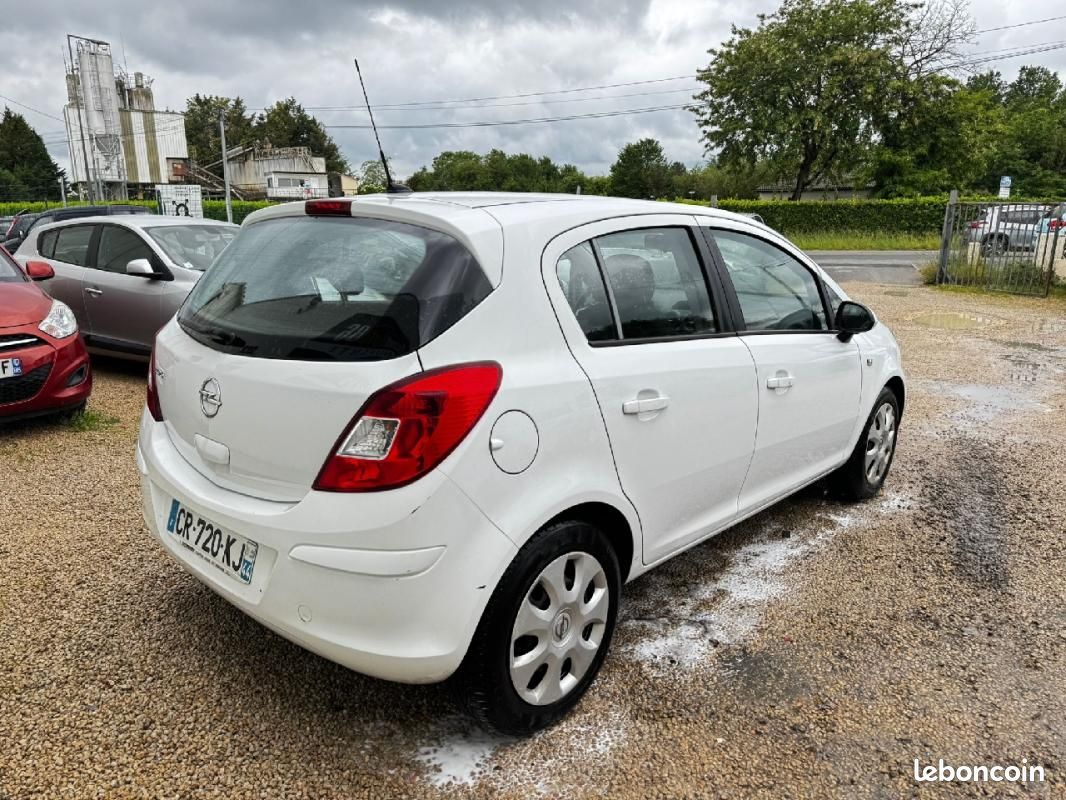 Opel Corsa 1.2 - 85 ch Twinport Graphite GPL (image 2)