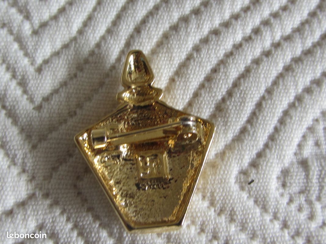 Bijou broche (image 2)