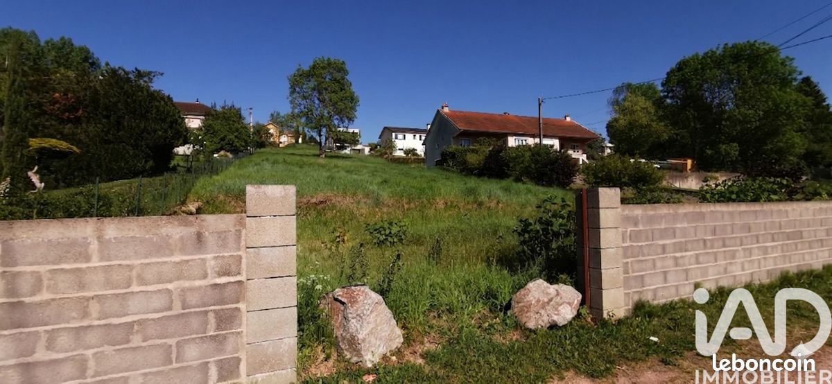 Terrain 885 m² Abrest (image 1)