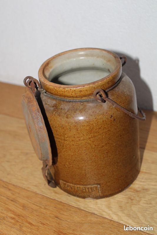 https://img.leboncoin.fr/api/v1/lbcpb1/images/99/c2/2b/99c22b1a2f823bf463e7402a0f718dacf5a63b2c.jpg?rule=ad-large