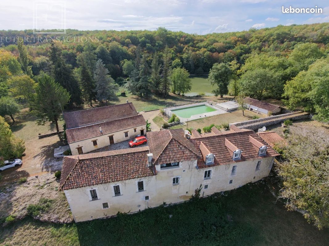 Maison 16 pièces 400 m² · à Brantôme en Périgord · 400 m² · 1 248 000 €