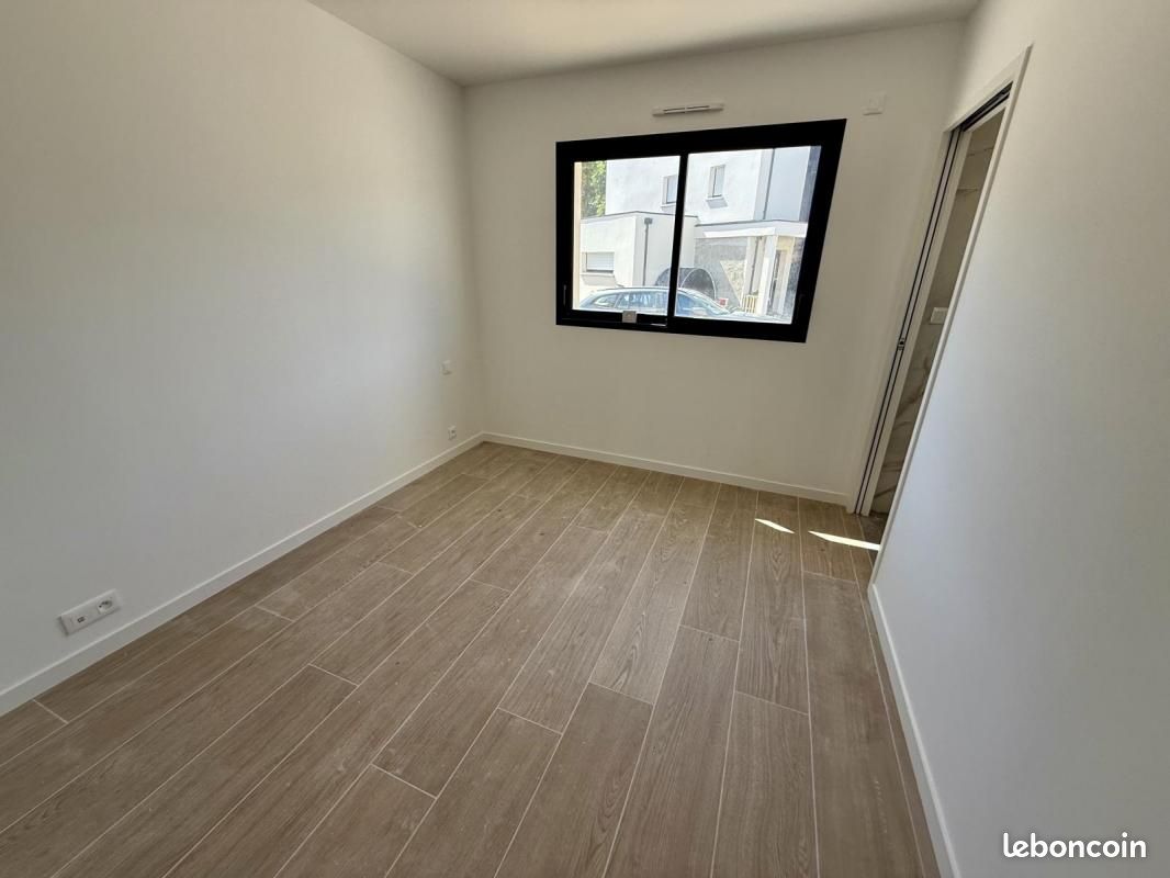 Maison a louer bruz - 6 pièce(s) - 106 m2 - Surfyn