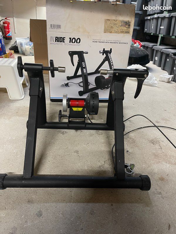 Home Trainer Btwin IN'RIDE 100 à Résistance Magnétique - Noir - Neuf