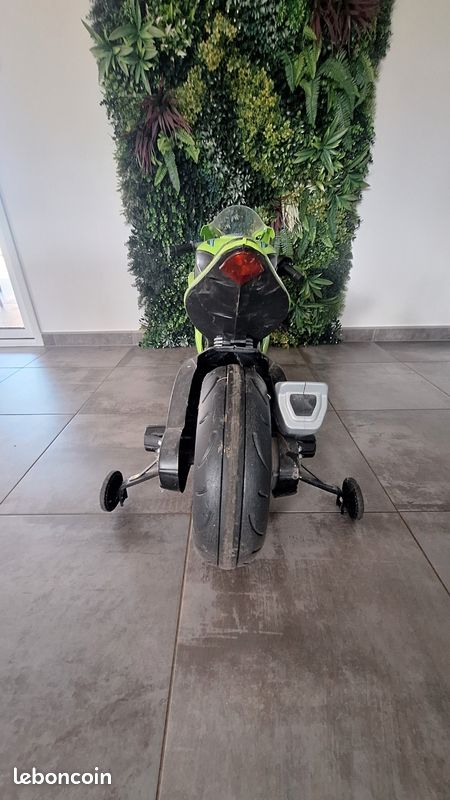 Moto Kawasaki Ninja électrique (image 2)