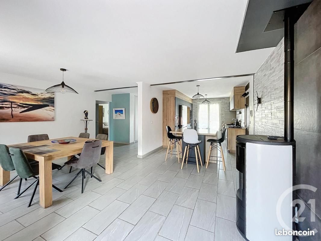 Maison 8 pièces 184 m² · à Reynès · 184 m² · 349 000 €